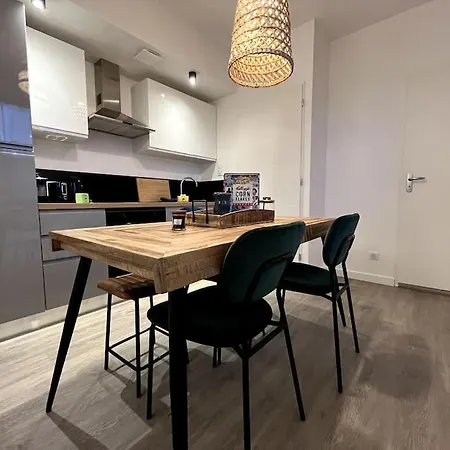 Apartment Le Charme Parisien - Confortable *